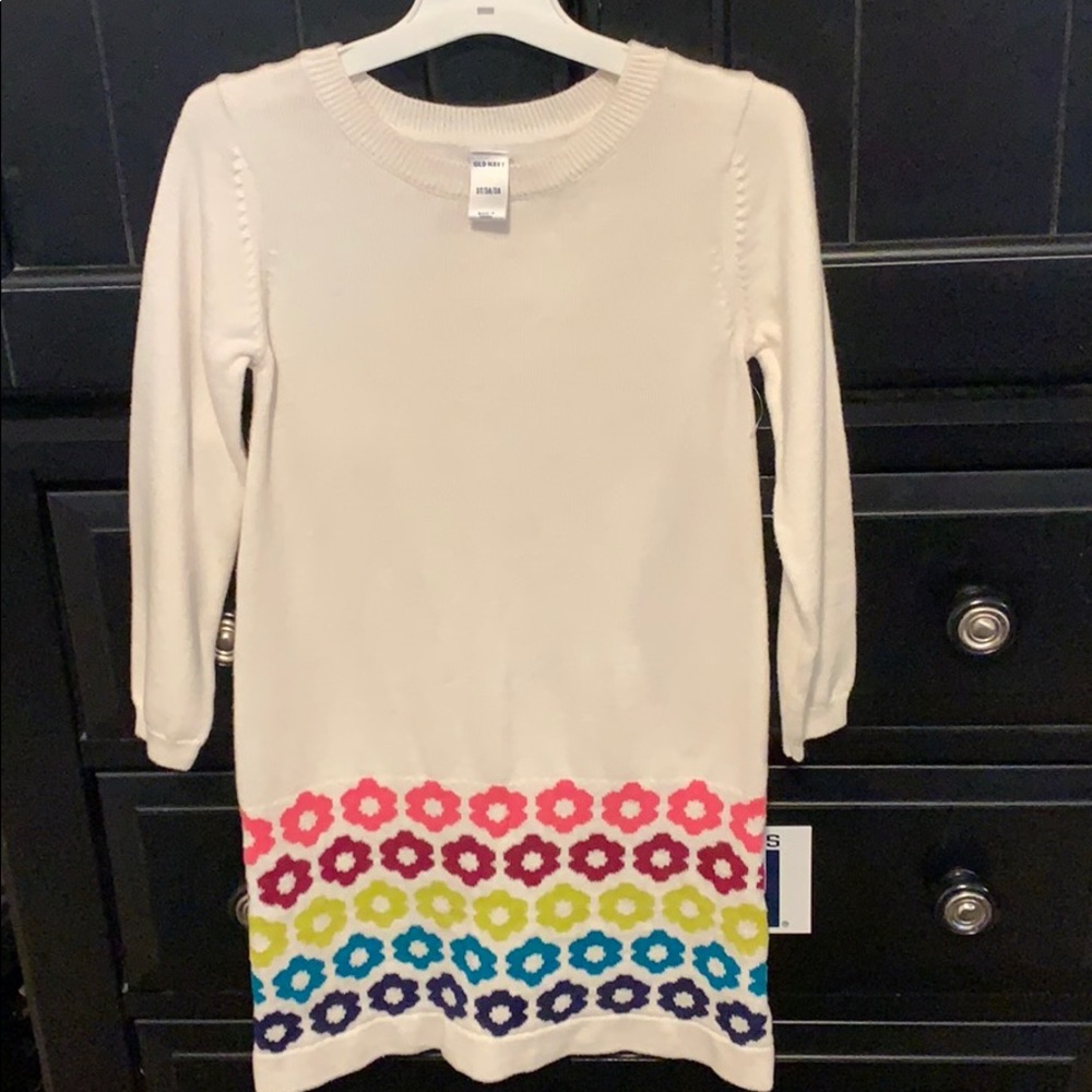 Girls size 5T sweater dress.